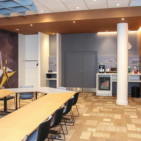 Ibis Styles Lyon Gerland-3